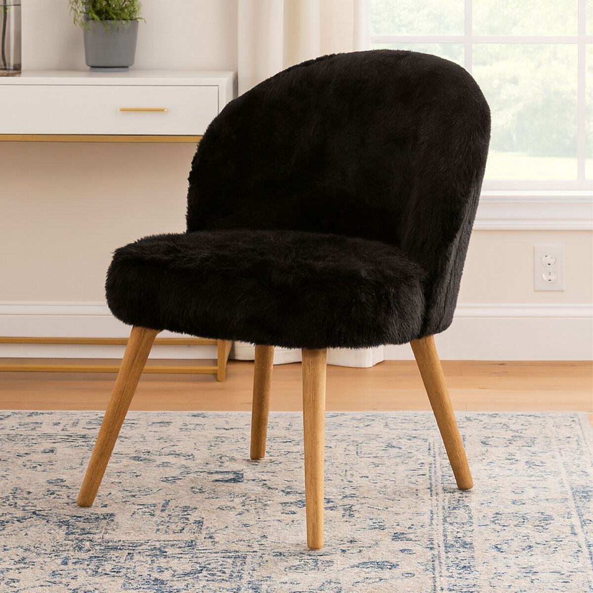 Orsina Cabaret Black Faux Fur Accent Chair – Modern Glam Seating