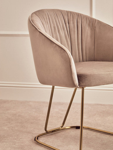Orsina Veneto Mink Velvet Curved Dining Chair | Gold Base Seating