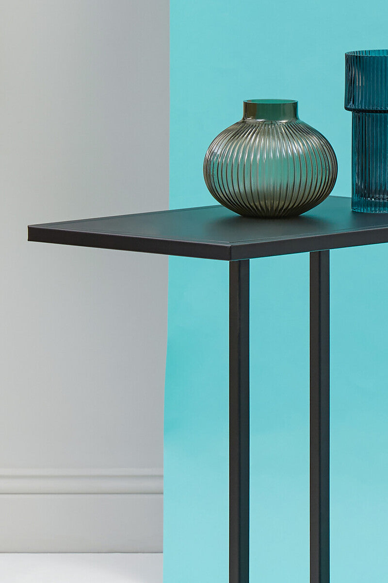 Orsina Acero C-Shaped Metal Side Table – Black Powder Coated Finish
