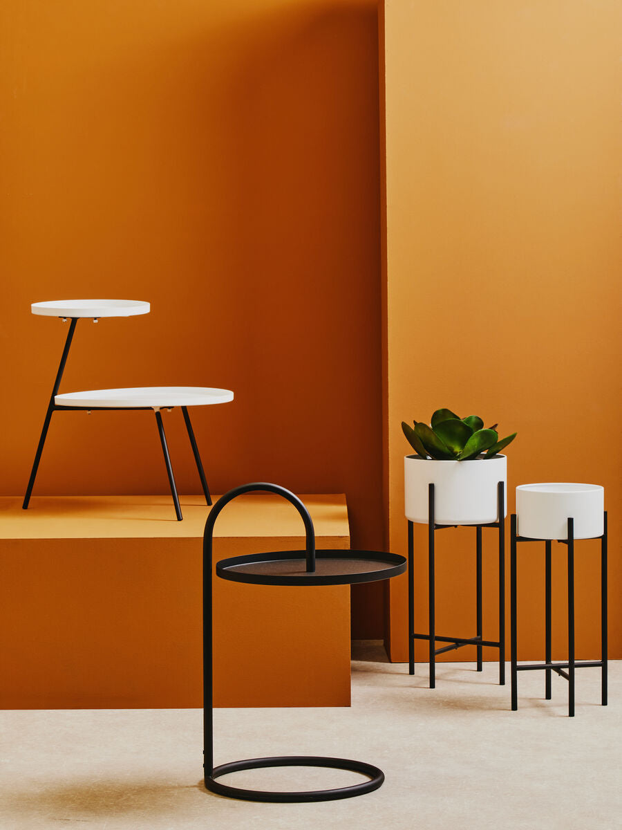 Orsina Trosa 2-Tier Side Table – White Metal Trays & Black Legs