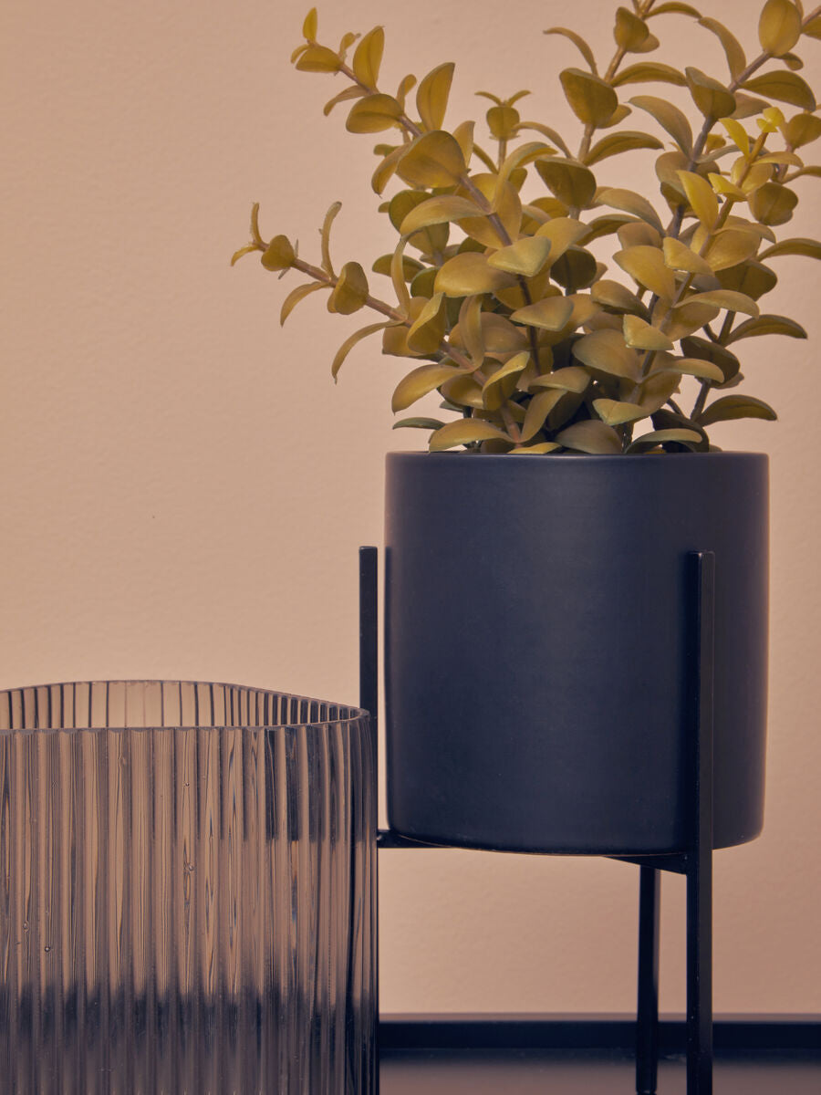 Orsina Fiori Artificial Thyme – Mid-Century Black Pot with Iron Stand
