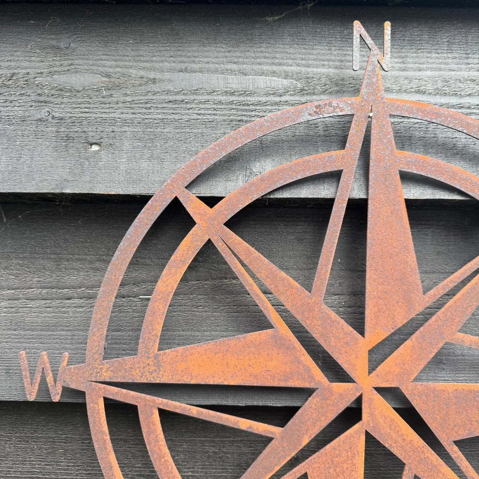Rustic Metal Compass Wall Art – 50cm Steel Garden Decor | RW Norfolk