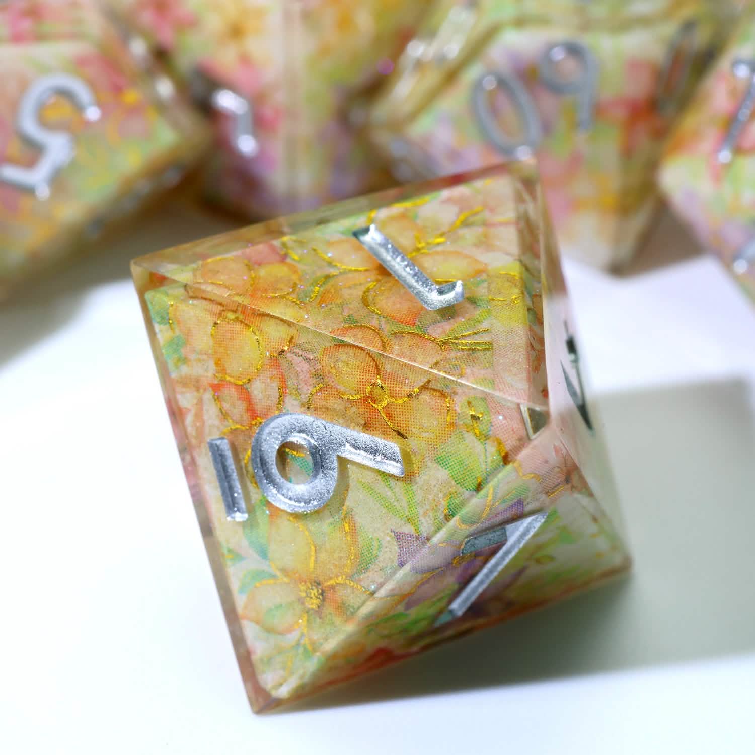 Feywild Bloom | Sharp Edge Dice | Resin | 7 Piece Set