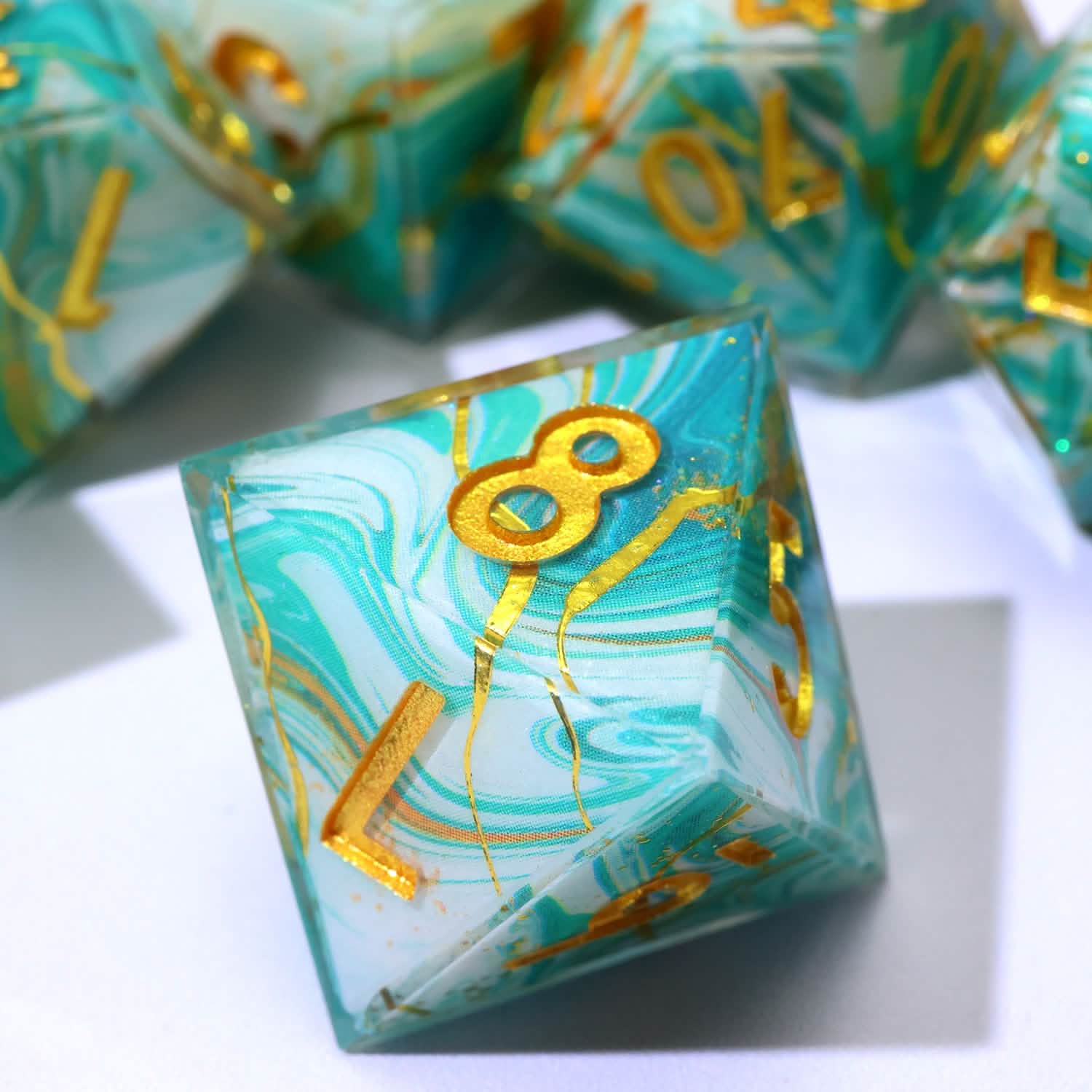 Wavesinger | Sharp Edge Dice | Resin | 7 Piece Set