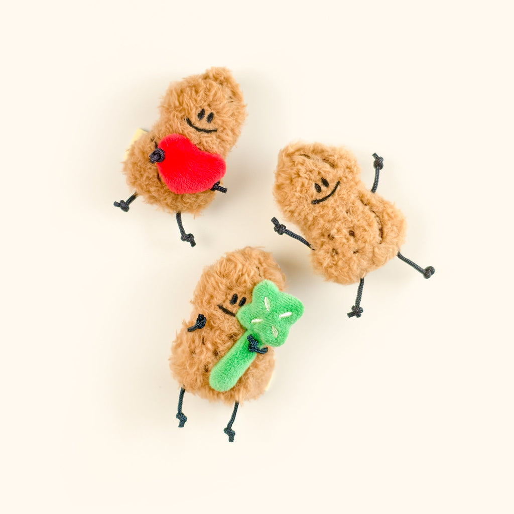 Mini Peanut Plush Keychain – Cute Smiling Bag Charm by Fickle Plan