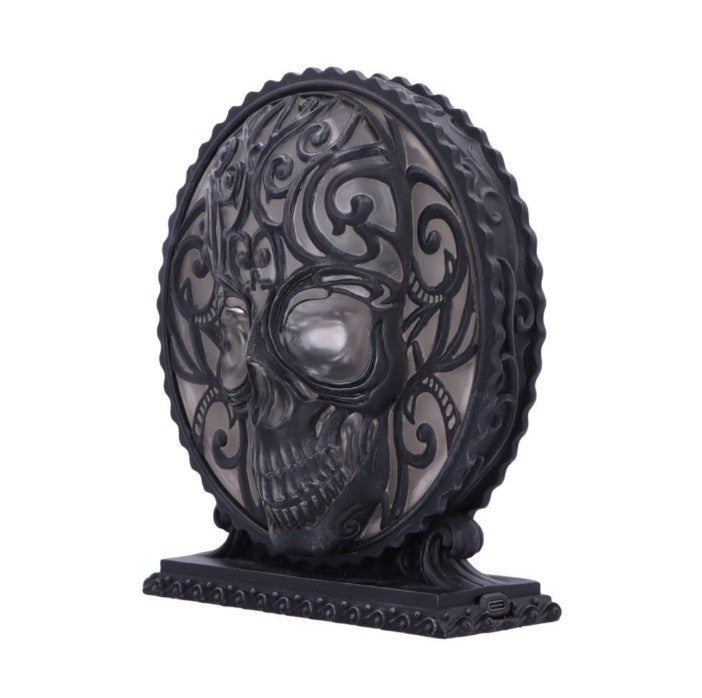 Nemesis Now Death’s Embrace Gothic Skull Lamp – Ornate Polyresin 20.2cm