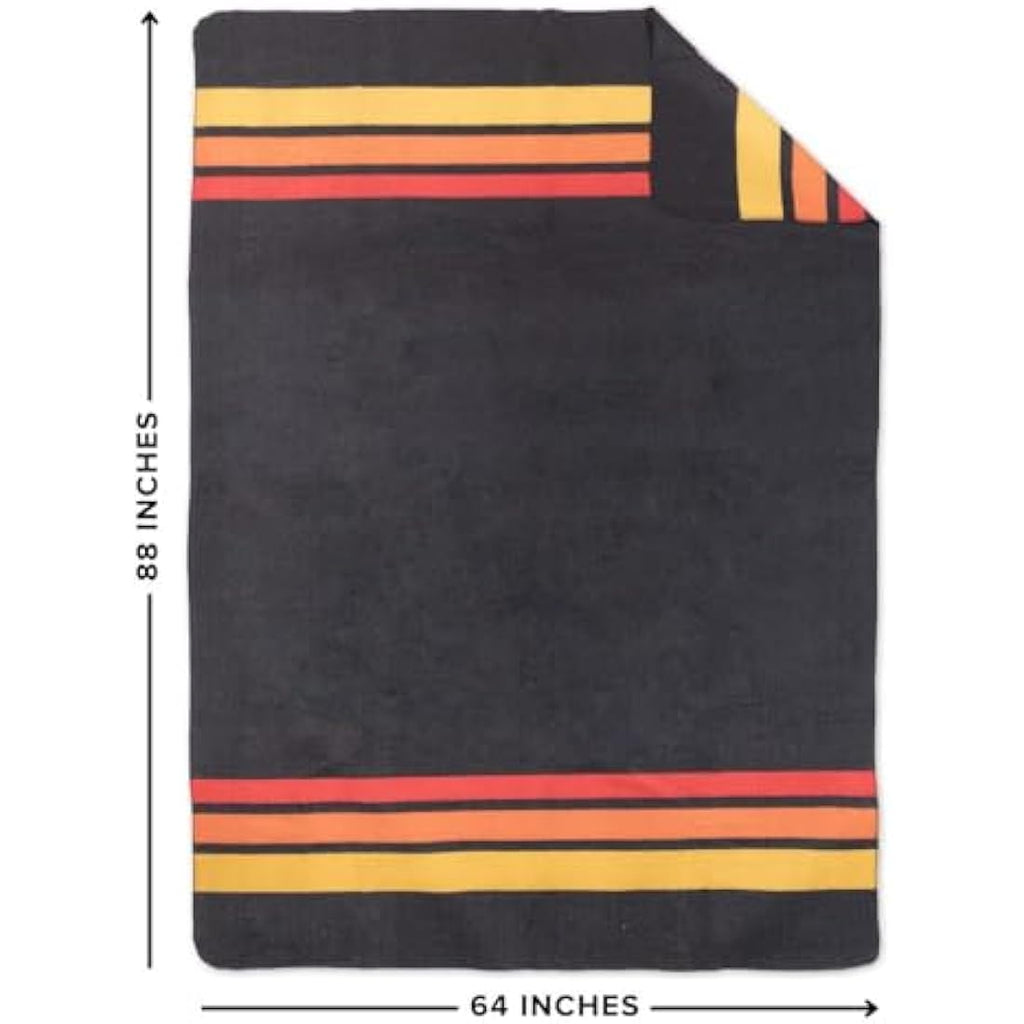 Arcturus Rainier Heavyweight Wool Blanket – Washable & Warm, 4.5lbs