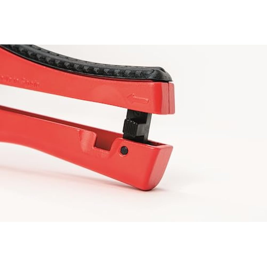 Rothenberger Rocut 42mm Plastic Pipe Shear | Ratchet Cutting Tool