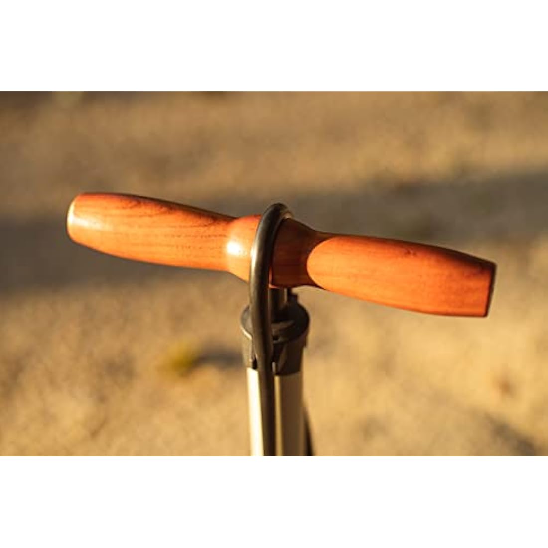 Silca Terra Floor Pump – 120 PSI Aluminum Pump with Ash Wood Handle