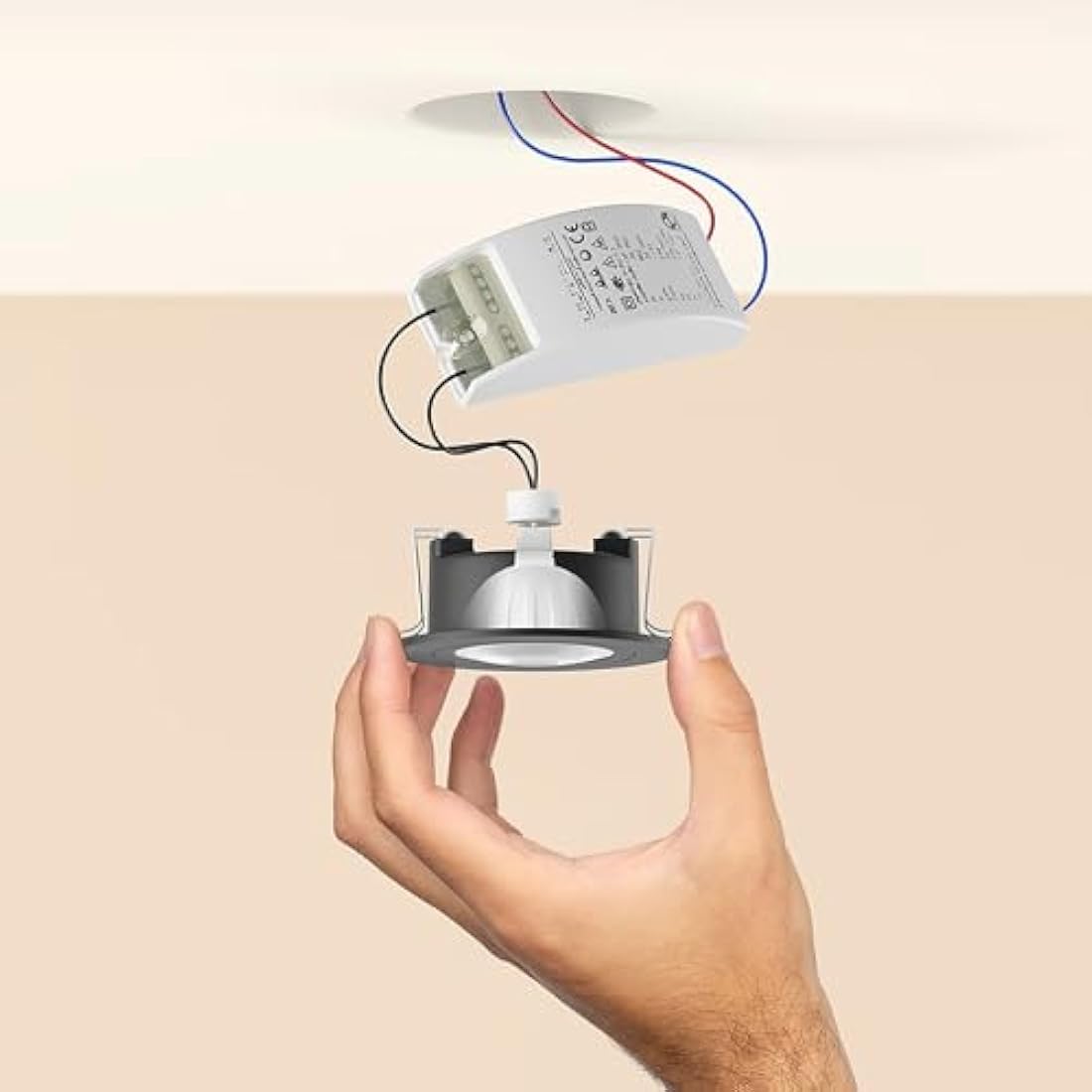 Philips Hue MR16 Smart LED Spot Bulb – White and Color Ambiance