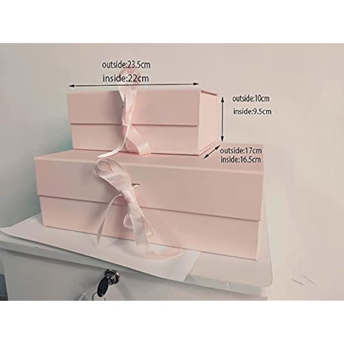 Jolof Store Pale Pink Magnetic Gift Box with Ribbon – 23.5x17x10cm