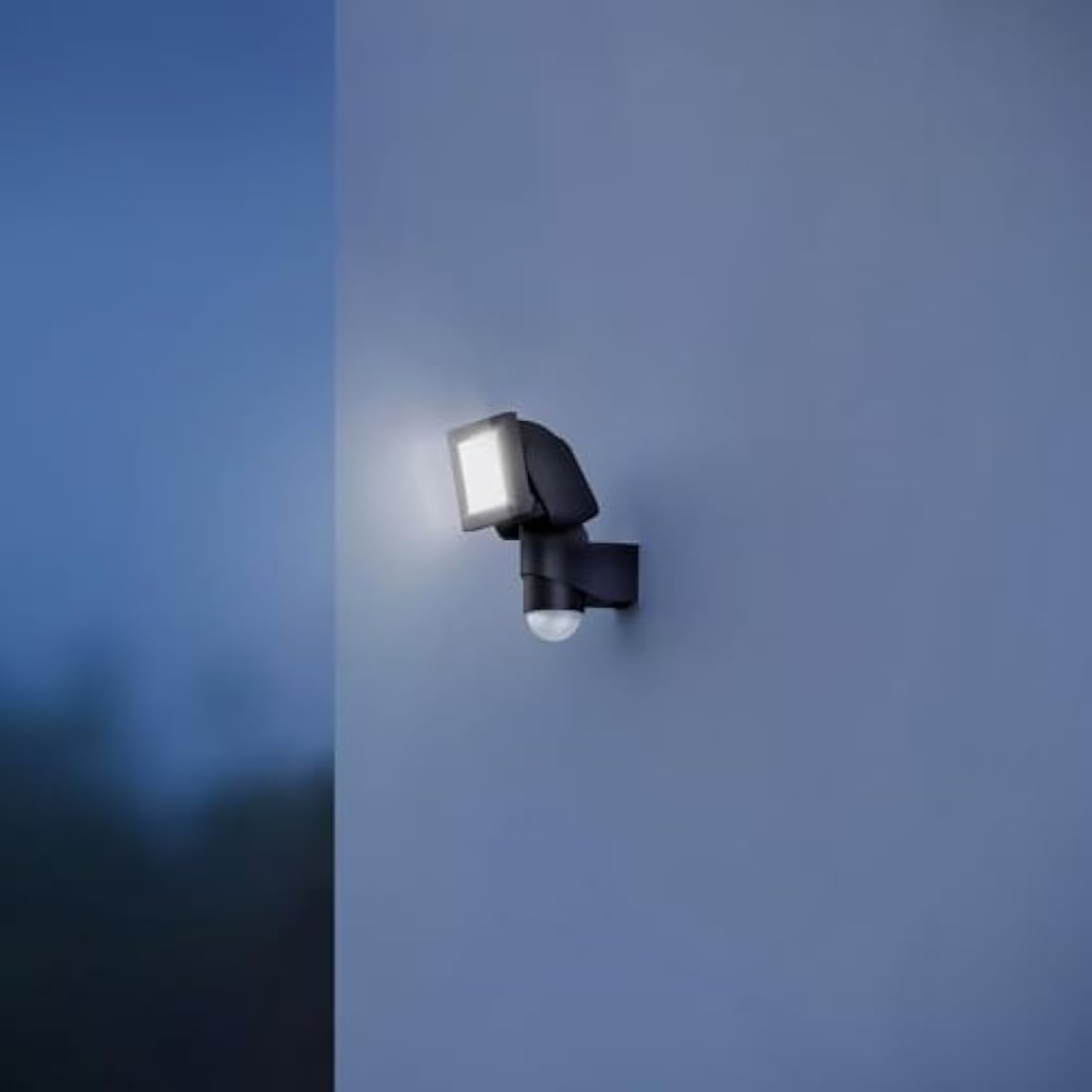 Steinel LS 150 S LED Outdoor Spotlight | 240° Motion Sensor - Black