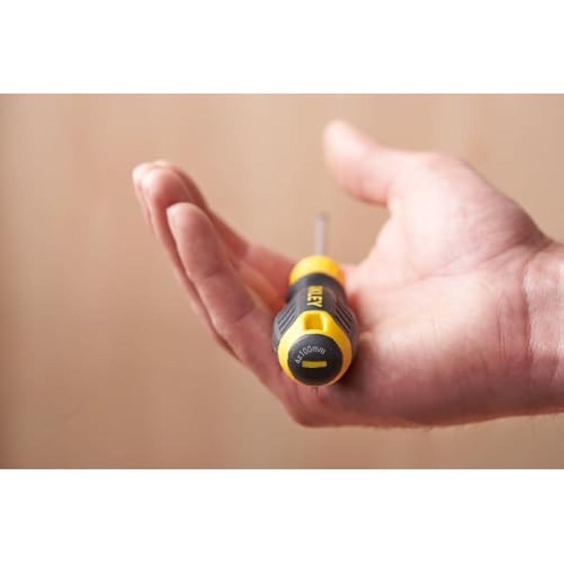 Stanley 34-Piece Screwdriver Set – STHT0-62141 Hand Tool Kit