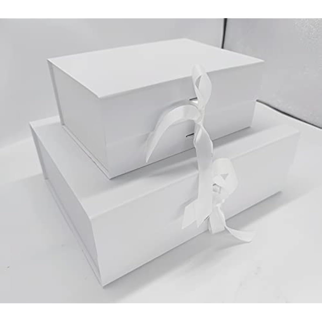 Jolof Store Large White Magnetic Gift Box with Ribbon – 33x26x11cm