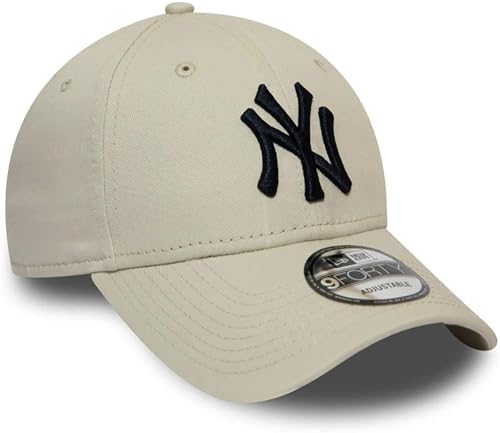 New Era New York Yankees 9Forty Adjustable Baseball Cap | League Essential