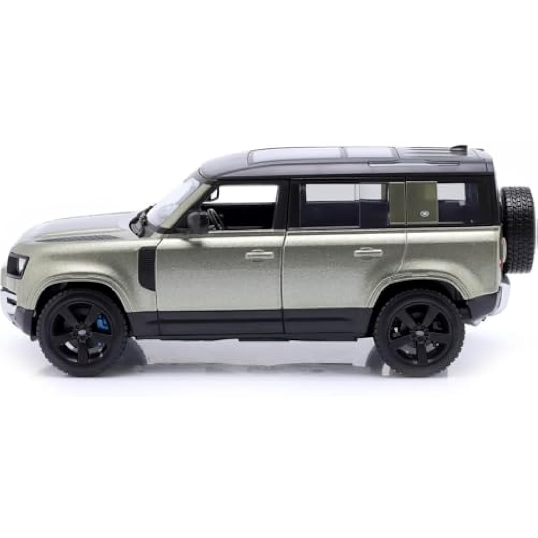 Bburago Land Rover Defender – 1:24 Scale Die-Cast Model SUV, Green