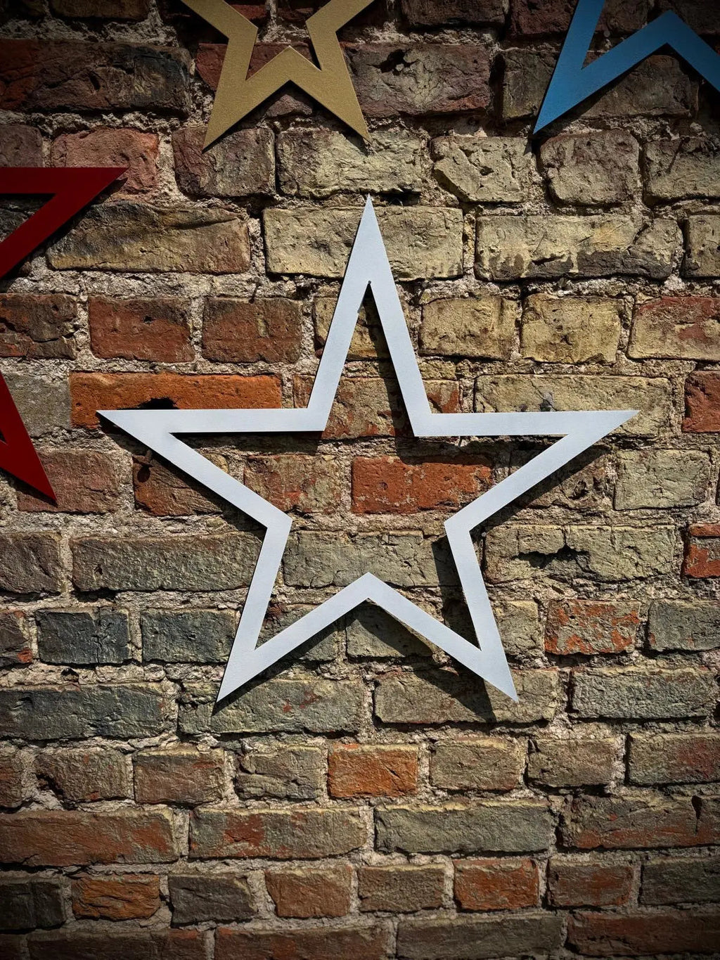 Rustic Metal Star Garden Wall Art – Distressed Steel Decor by RW Norfolk