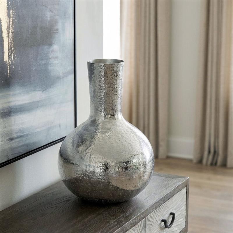 Orsina Safia Silver Bottle Vase – Hammered Aluminium Decor
