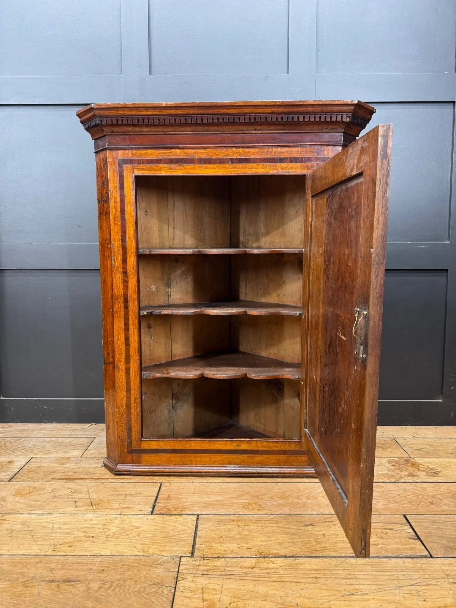 Georgian Oak Wall Corner Cupboard / Hanging Corner Cabinet / Hall Storage