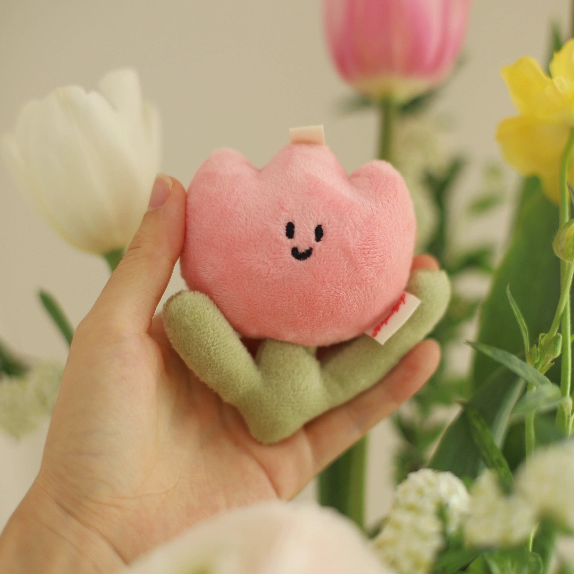 LuLuFun Studio | Plush Tulip Flower Bag Charm - Kawaii Keychain