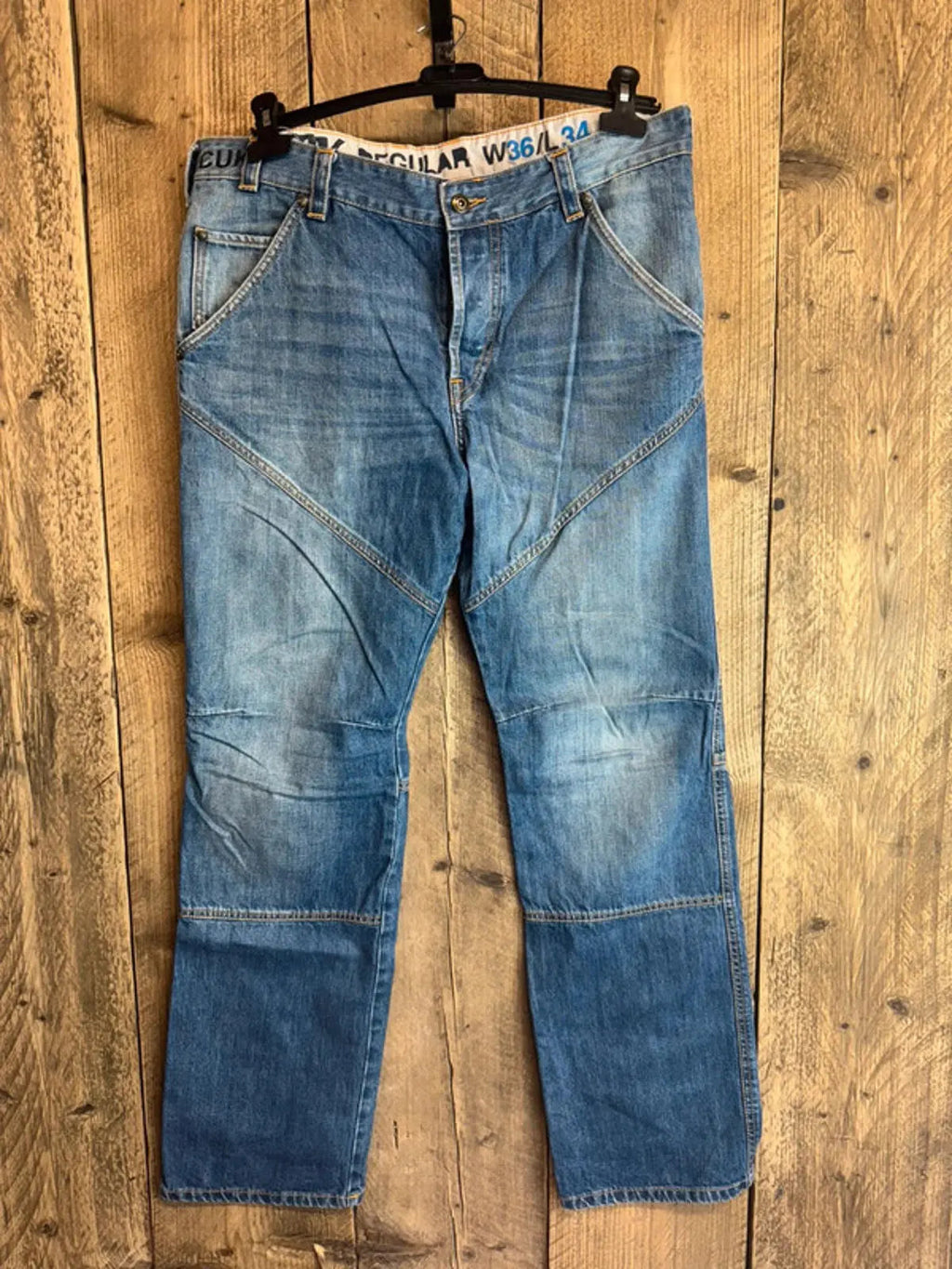 Vintage pair of men’s Y2K FCUK Jeans 36x34