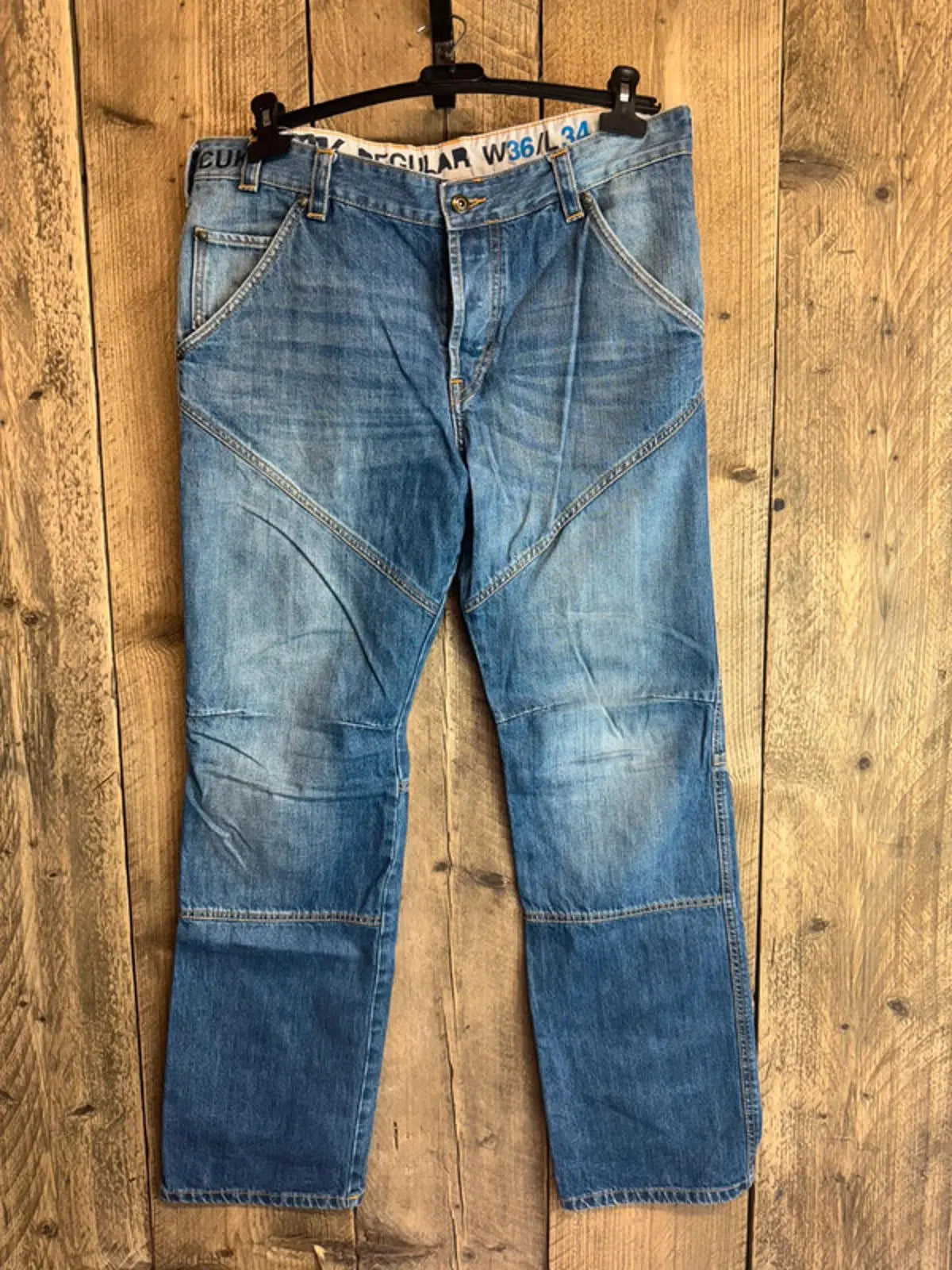 Vintage pair of men’s Y2K FCUK Jeans 36x34