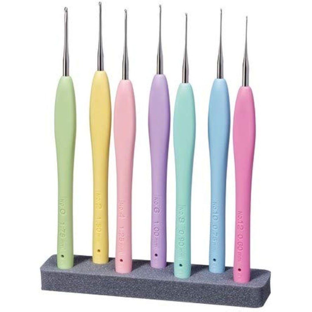 Clover Ergonomic Crochet Hook Set - 7 Piece Precision Metal Needles