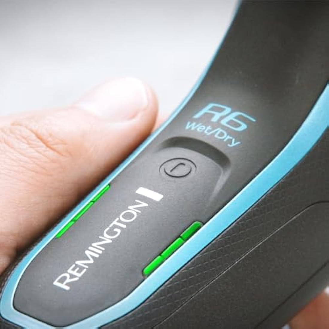 Remington R6 Aqua Rotary Electric Shaver – Wet & Dry Cordless Razor