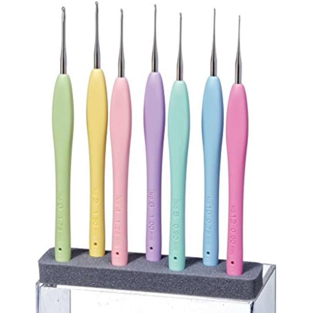 Clover Ergonomic Crochet Hook Set - 7 Piece Precision Metal Needles