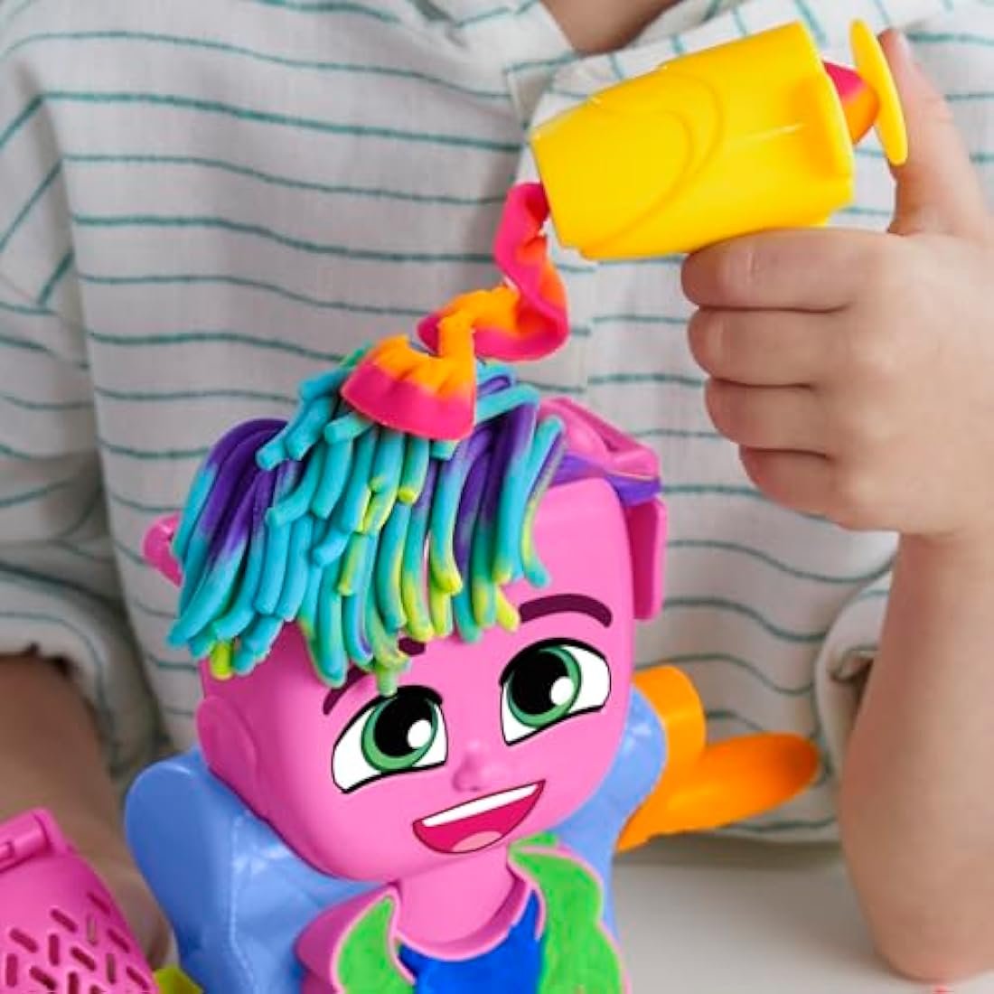 Play-Doh Hair Stylin' Salon Playset with 6 Cans - Kids Creative Toy
