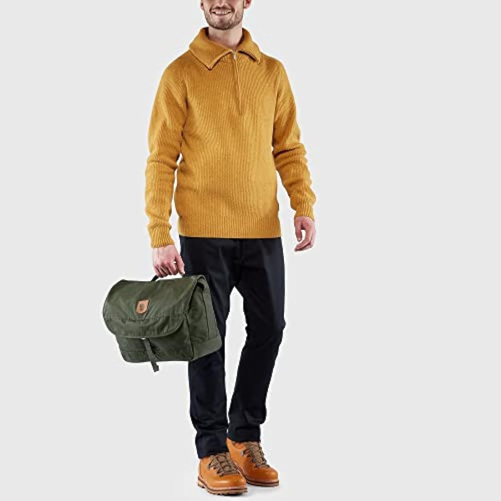 Fjällräven Greenland Shoulder Bag – Durable Outdoor Gym Bag for Men