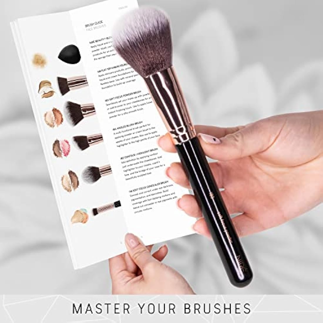 Niré Beauty 15-Piece Vegan Makeup Brush Set with Case and Cleaner