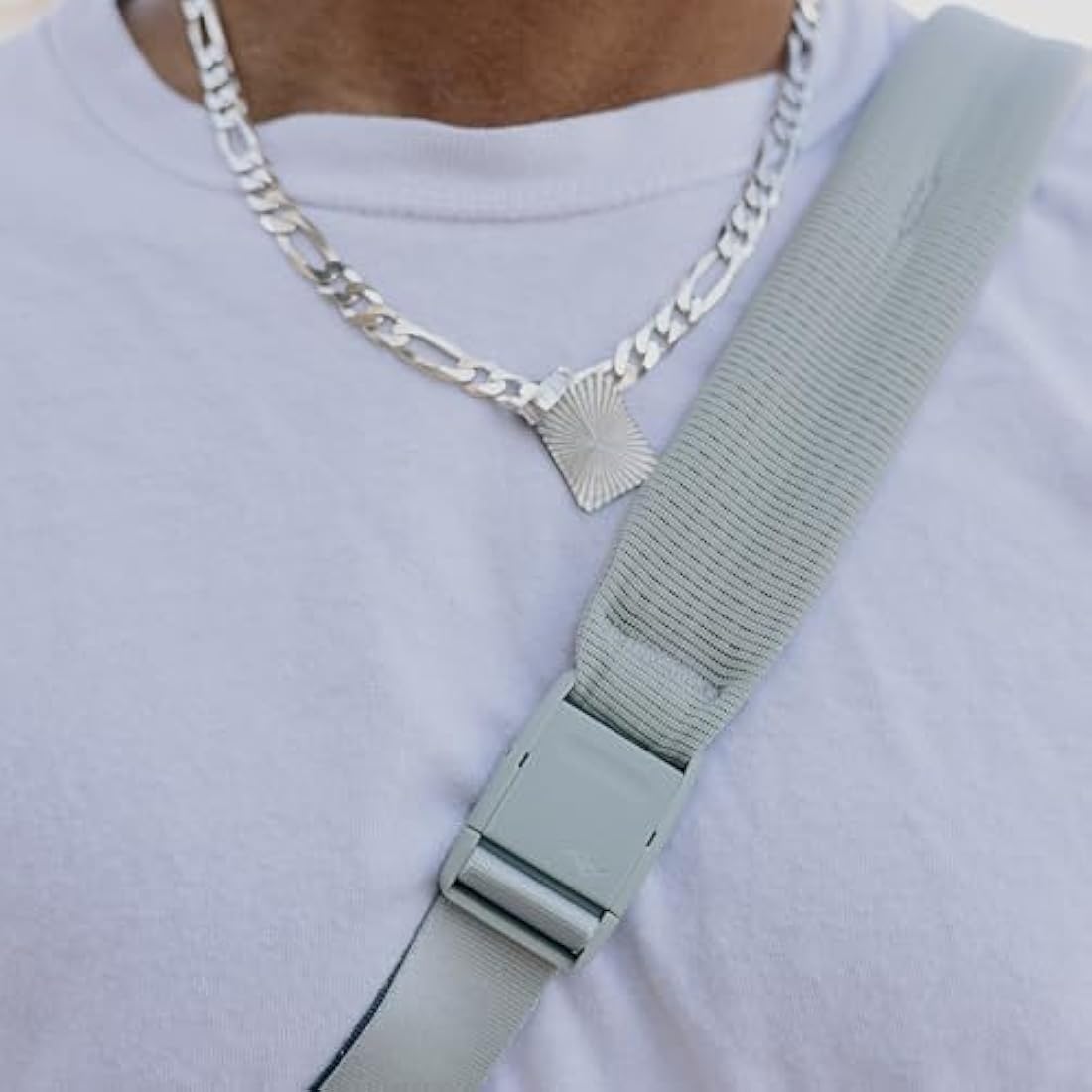 Peak Design Outdoor Sling 2L - Minimalist Camera and Travel Bag