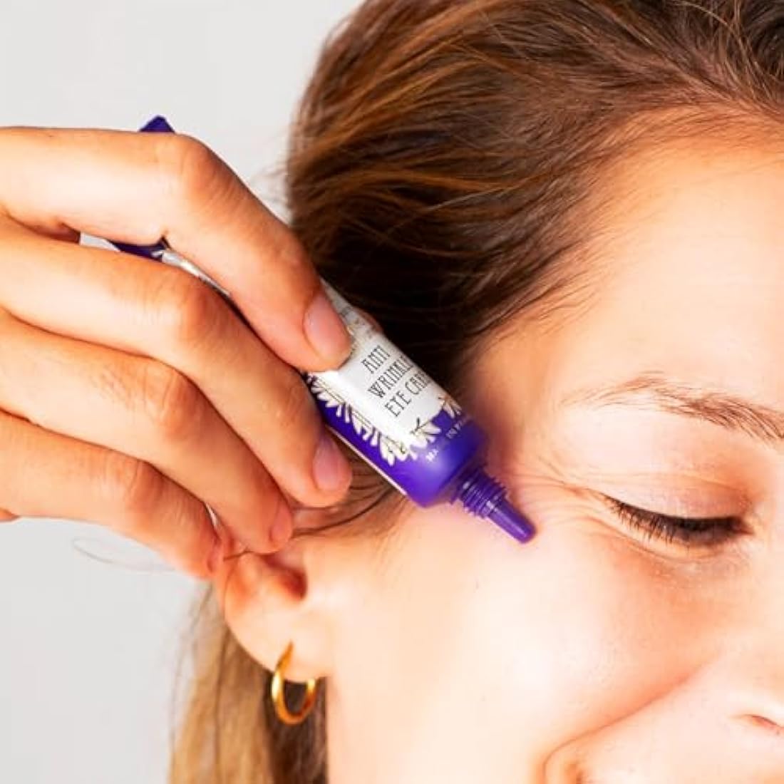 Panier des Sens Anti-Aging Eye Cream with Hyaluronic Acid & Saffron