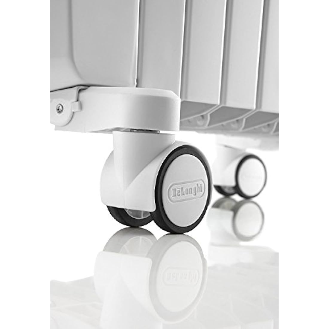 De'Longhi Dragon 4 Oil Filled Radiator – 2.5kW Portable Heater, White