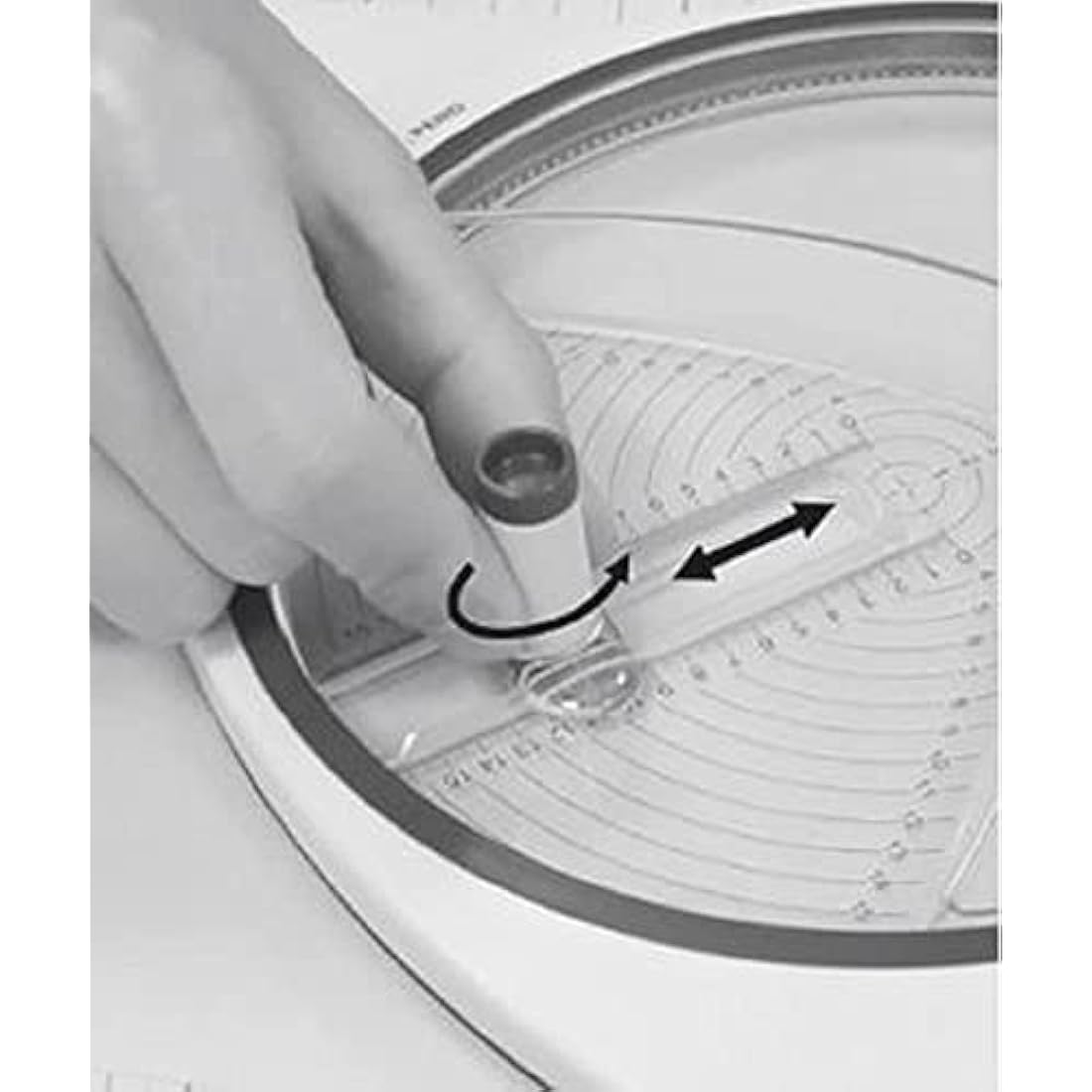 Rayher Circle Cutter for Paper & Crafting | 2.6–15cm with 3 Blades