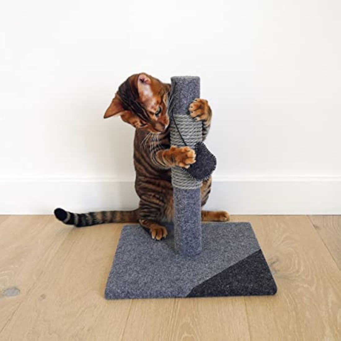 Rosewood Catwalk Charcoal Felt Cat Scratching Post with Catnip Toy