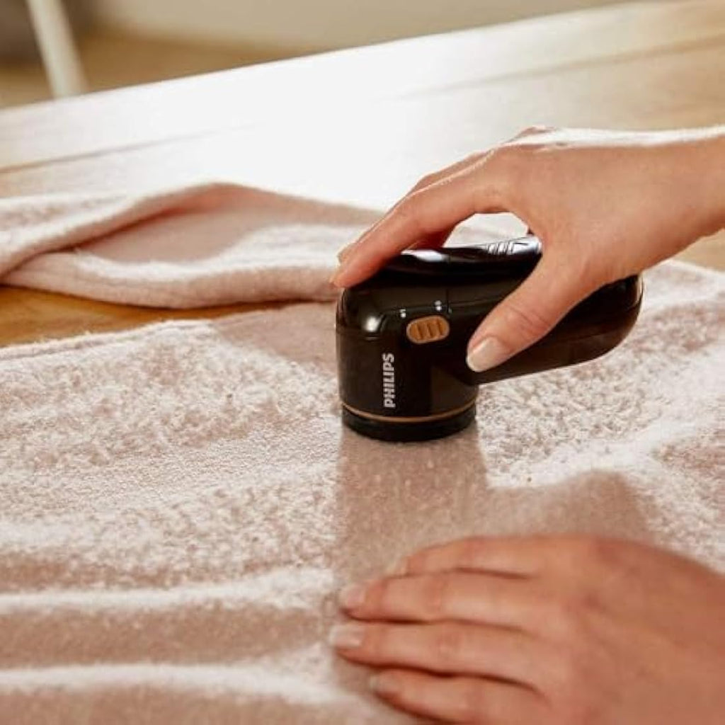 Philips Fabric Shaver – Quick Lint and Pill Remover for Garments