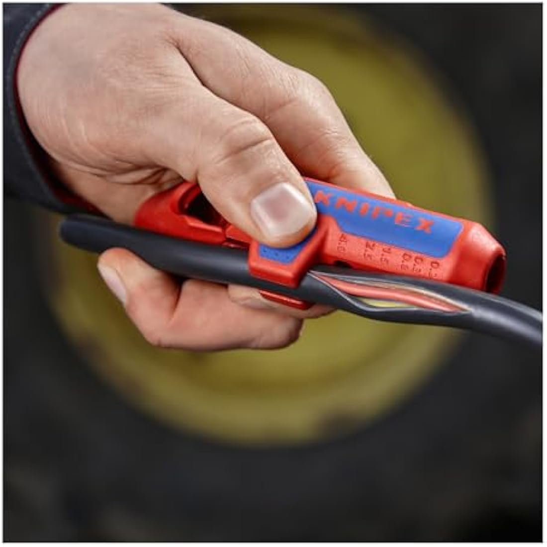 Knipex ErgoStrip Left-Handed Universal Wire Stripping Tool – 135mm