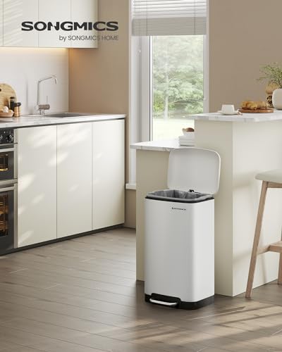 SONGMICS 30L Kitchen Bin – Steel Pedal Rubbish Bin with Soft Close, White