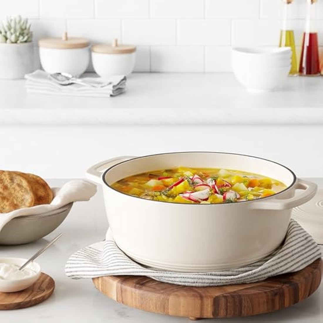 Enameled Cast Iron Dutch Oven – 5.7 L Round Pot, White