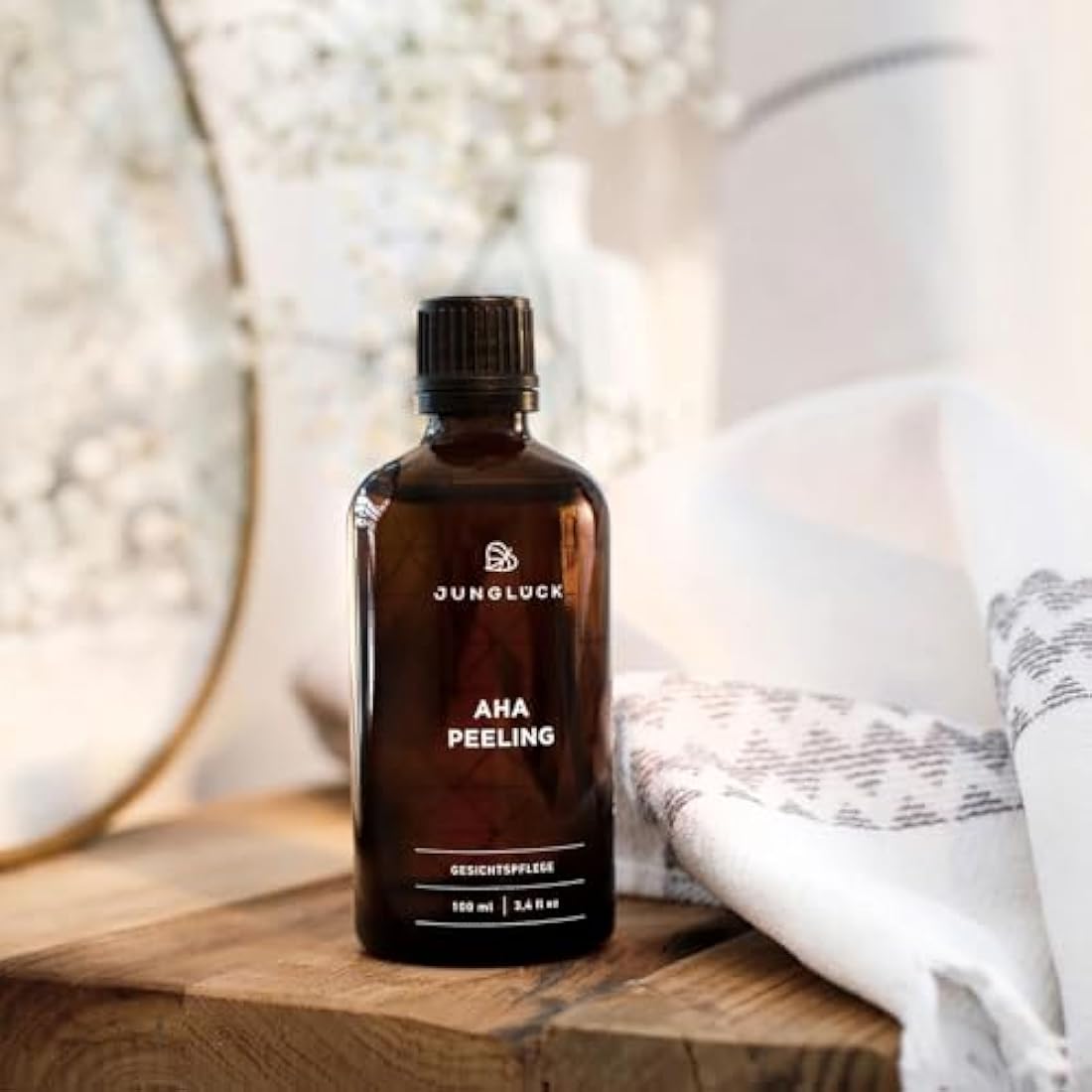 JUNGLÜCK AHA Peeling – Natural Exfoliating Serum for Mature Skin