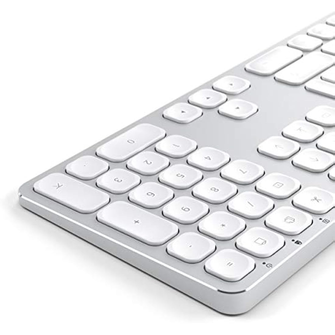 Satechi Aluminum Wired USB Keyboard with Numeric Keypad – Silver