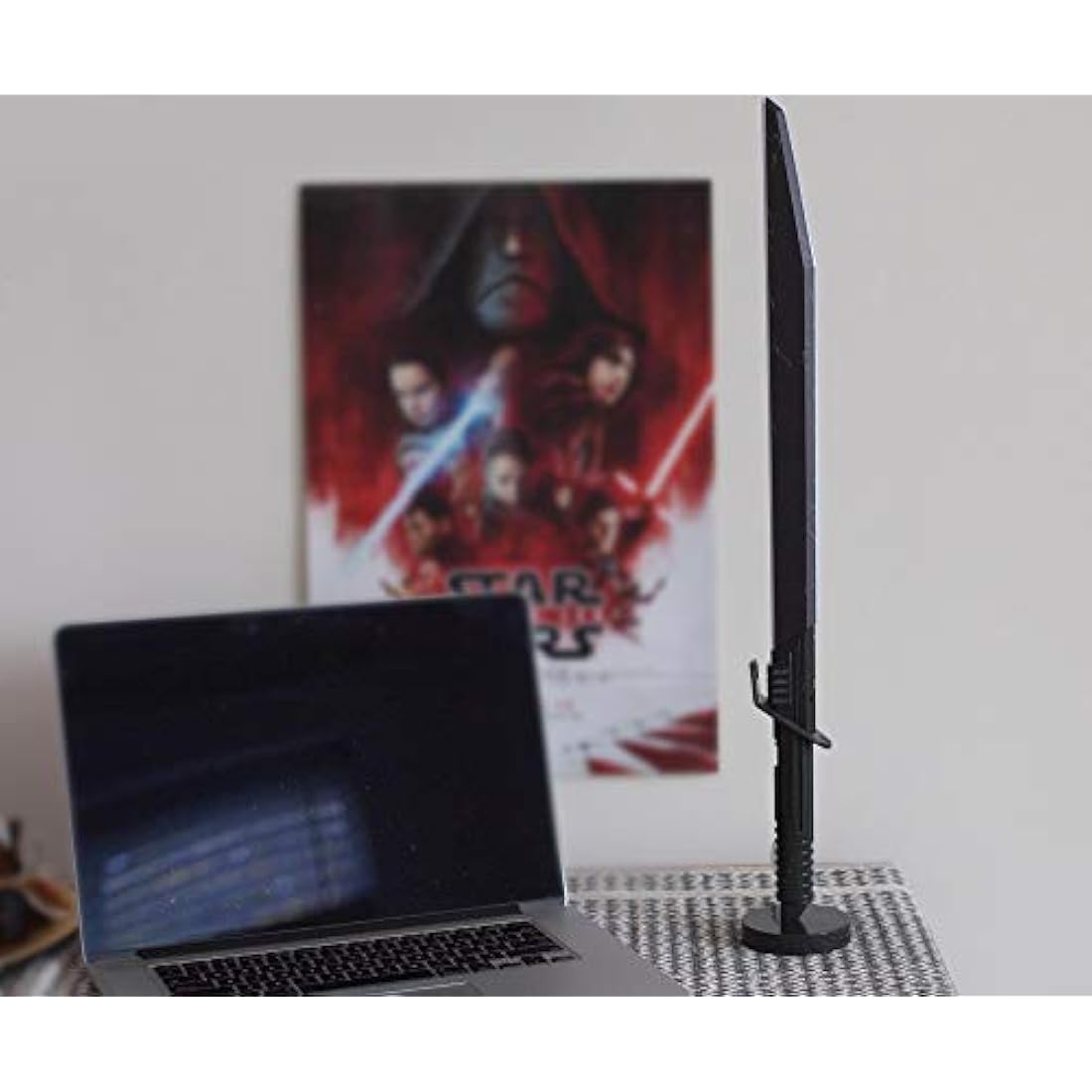 Star Wars: The Mandalorian Darksaber 24-Inch LED Desk Lamp | USB Powered