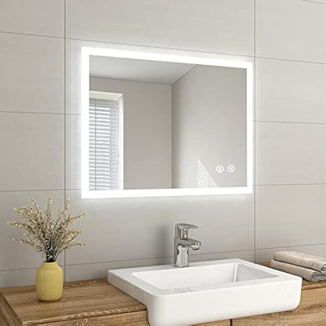 EMKE LED Bathroom Mirror with Shaver Socket, Bluetooth & Anti-Fog – 80x60cm