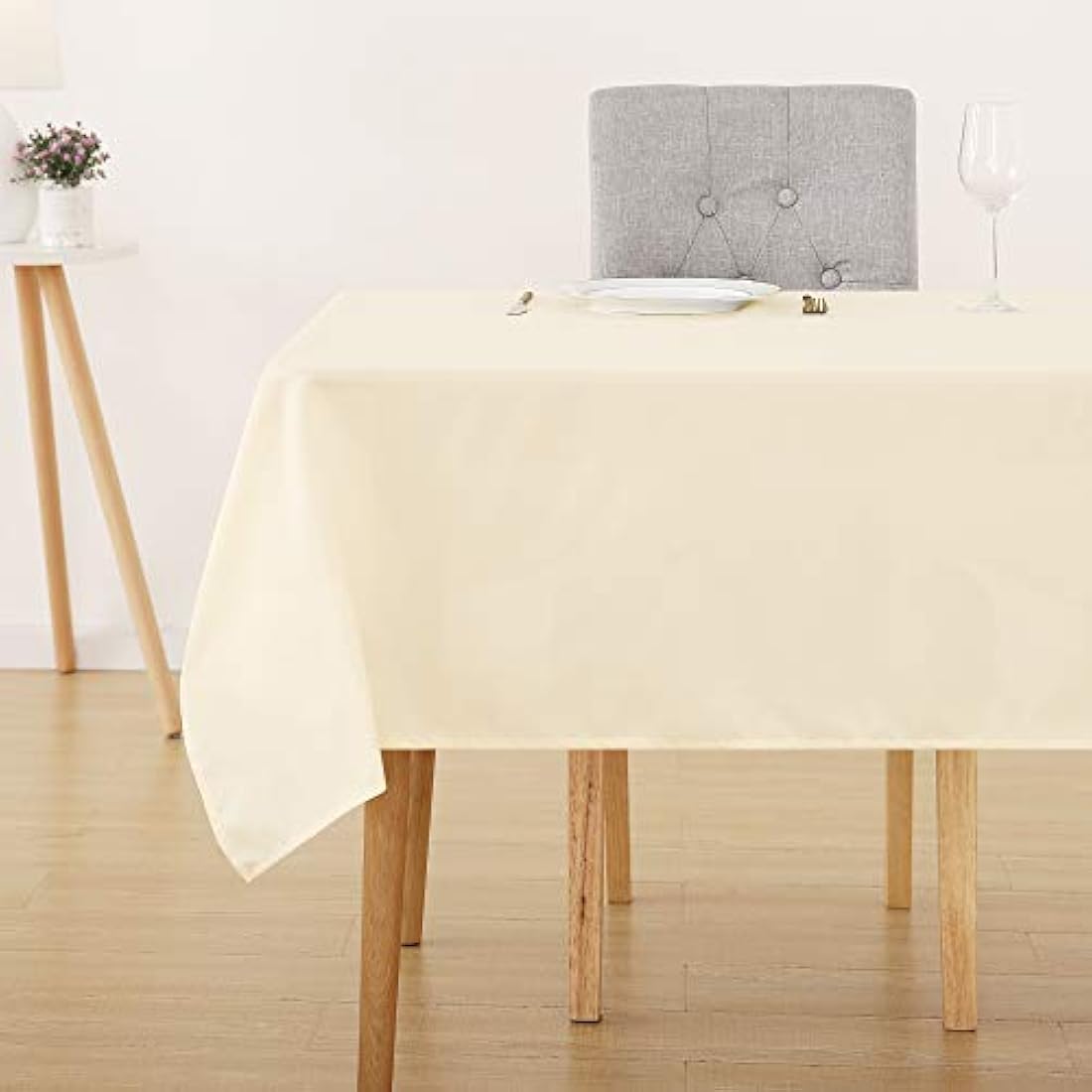 Deconovo Oxford Rectangle Tablecloth – Waterproof & Wipeable, Beige