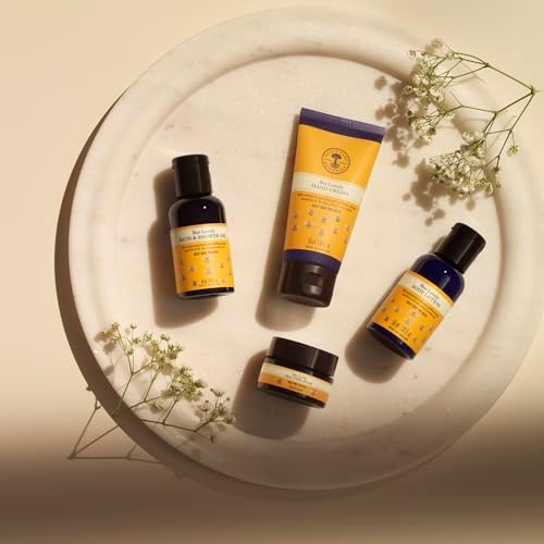Neal's Yard Remedies Bee Lovely Nourishing Organic Skincare Gift Set