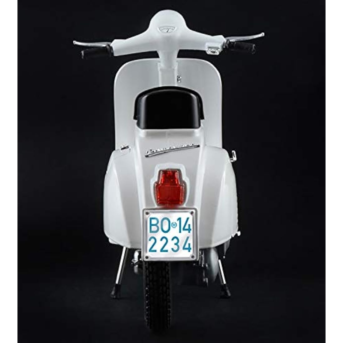 Italeri Vespa 125 Primavera - Detailed 1:10 Scale Model Building Kit