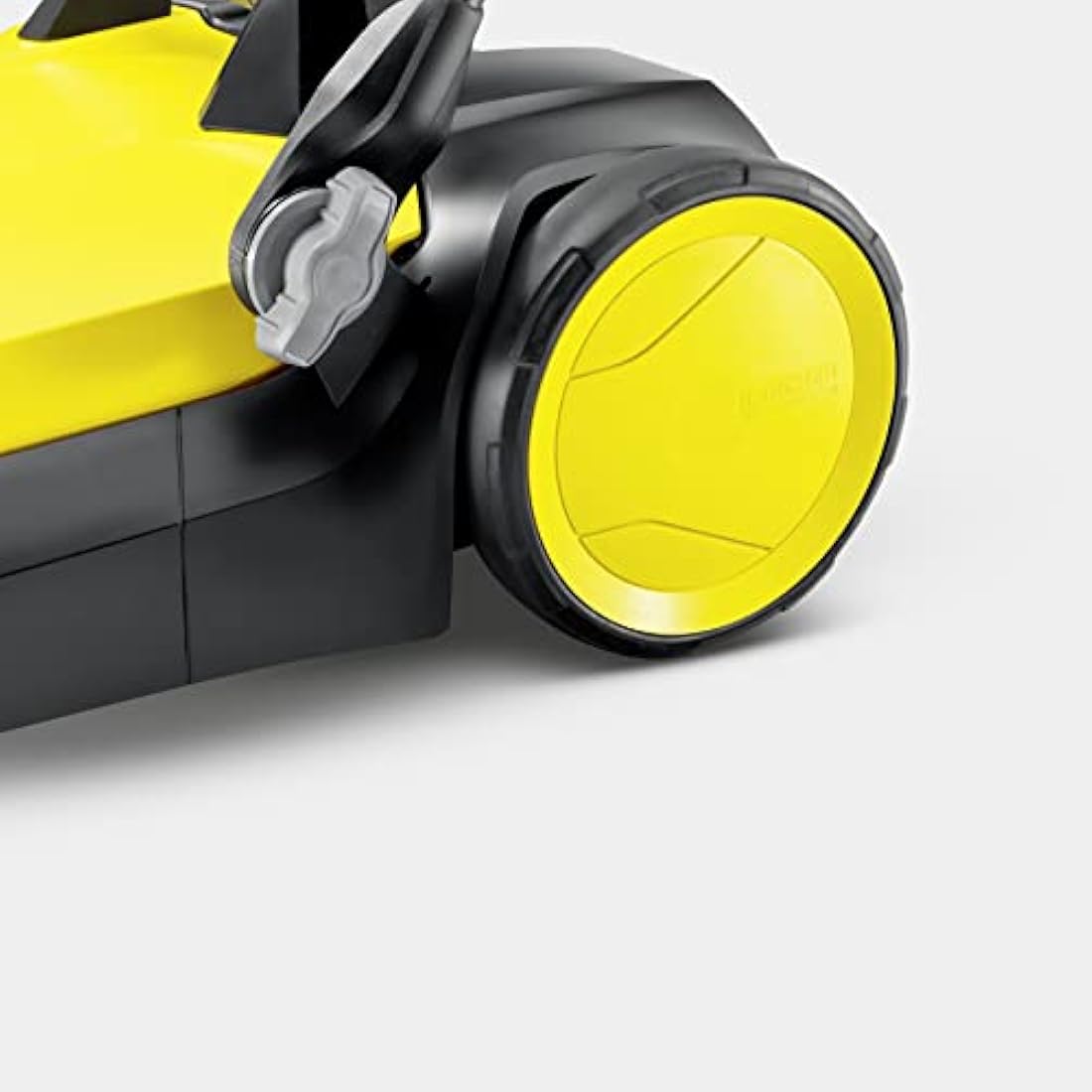 Karcher S 4 Twin Push Sweeper – 20L Capacity Outdoor Cleaning Tool