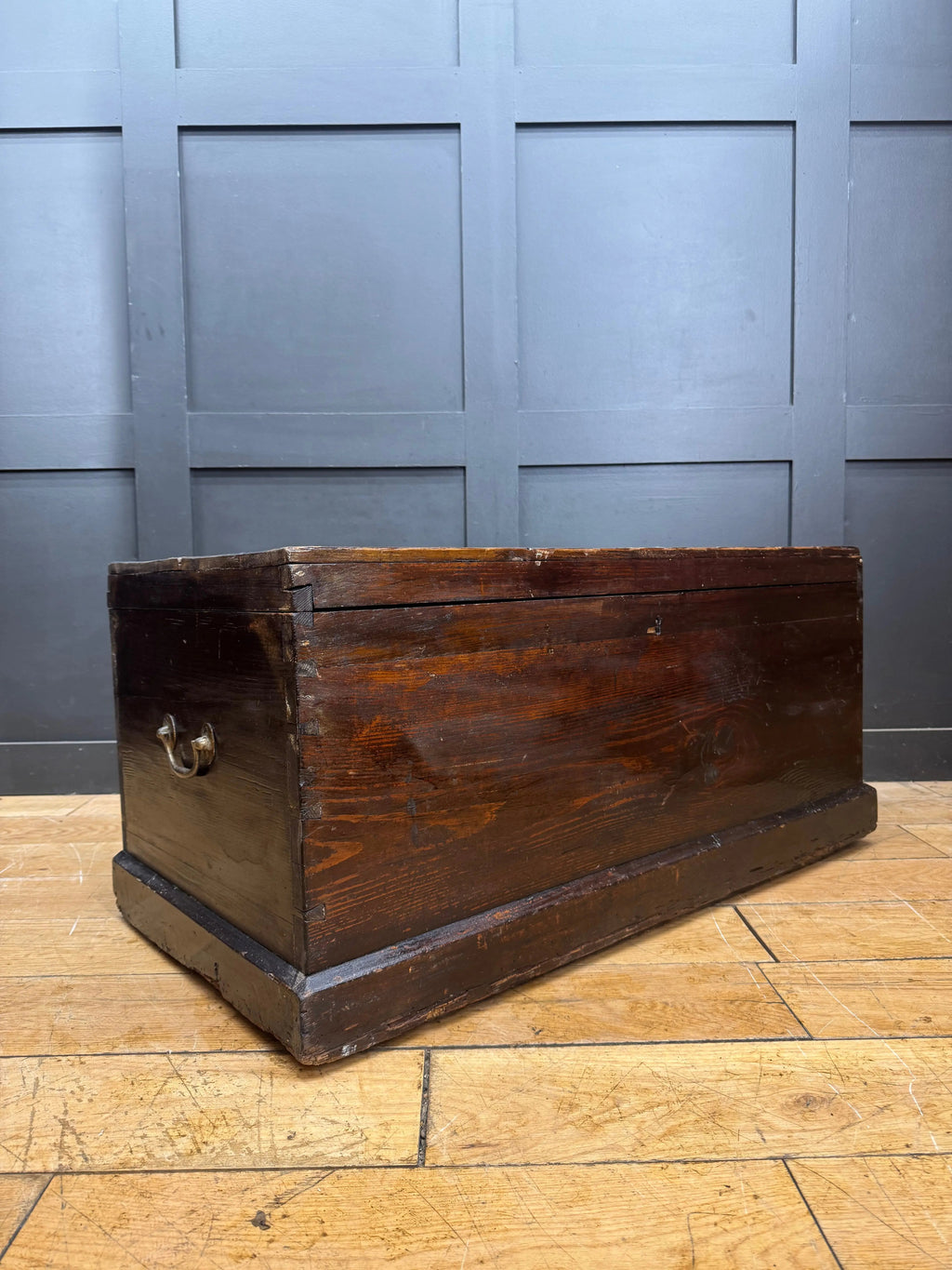 Antique Pine Trunk Chest / Coffee Table / Rustic Box Storage / Toy Storage chest